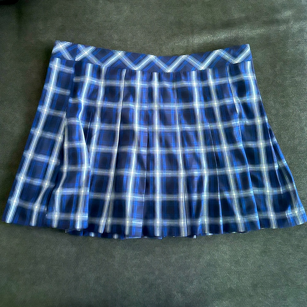 H&M blue plaid pleated skirt